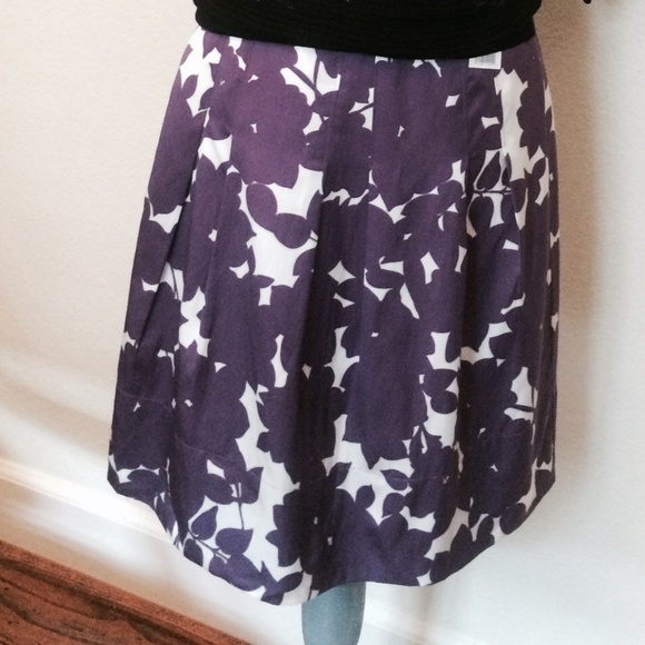 COPY - New - BR pretty purple silk skirt - Picture 3 of 3